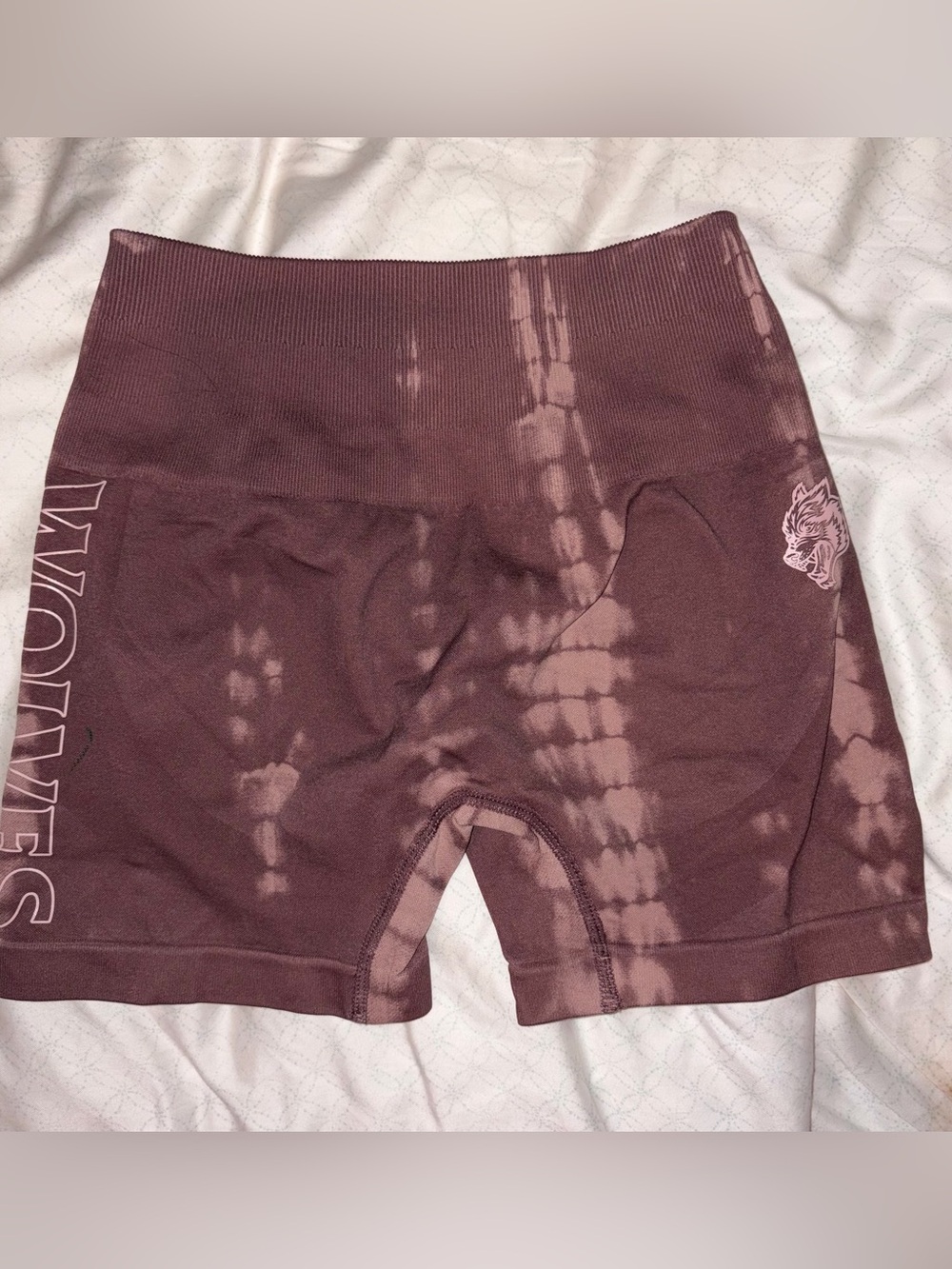 SHE Until Valhalla Wolves Seamless Scrunch Shorts Mauve Small NWT